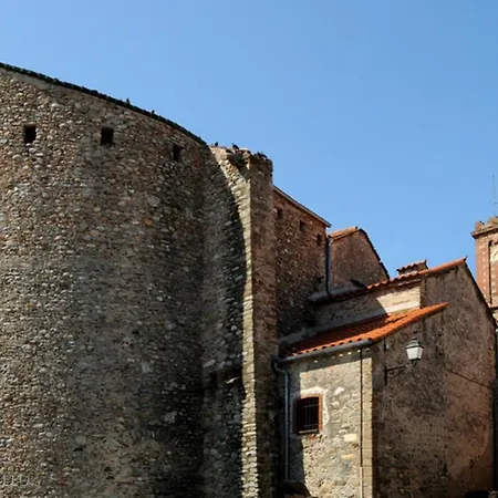 A Le Boulou: Budget-friendly Apartment