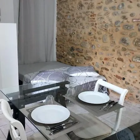 A Centre Ville- Pour 2 - Petit Prix- Juillet-aout Reservation D'1 Semaine Minimum-check In 17-19h 公寓 勒宝洛